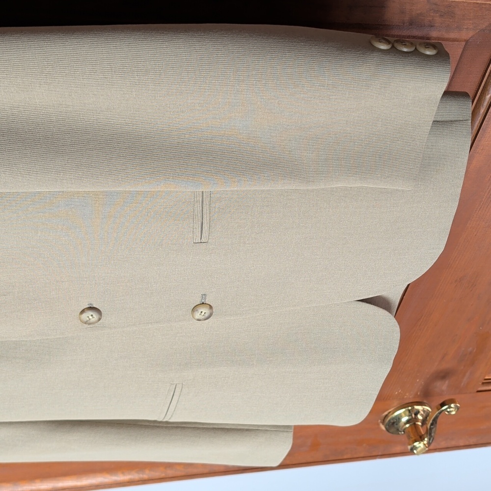 Perry Ellis Classic Tan Suit, Boys Size 16 - Picture 2 of 4